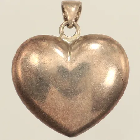Hänge hjärta, ca 32mm, bredd ca 30mm, 925/1000 silver Vikt: 8,3 g