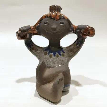 Figurin, Linda, Dorothy Clough, Upsala Ekeby, höjd ca 9,5cm, omkring 1969, stämpelmärkt