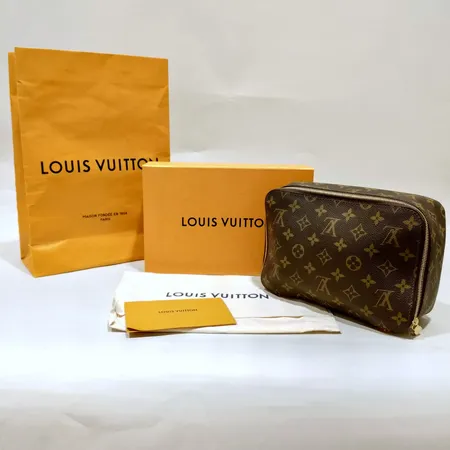 Packing Cube, Louis Vuitton, Monogram Canvas, ref. nr M43689, 24 x 8 x 17 cm, förgyllda mässingdetaljer, kvitto från 2023, dustbag ej original, box, påse