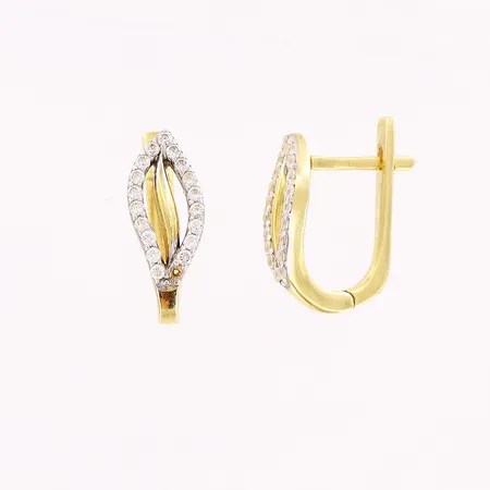 Ett par örhängen, vita stenar, 17mm, en sten saknas, 14K Vikt: 2,9 g