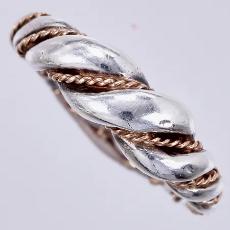 Ring stl: 18, bredd ca 2-6mm, silver Vikt: 4,8 g
