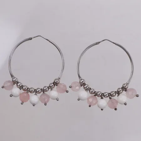 Ett par örhängen med vita och rosa stenar, längd 56mm, bredd 44,5mm, silver 925/1000 Vikt: 19,5 g