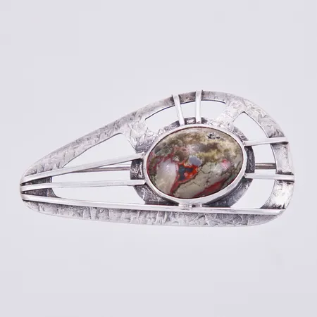Brosch med sten, längd ca 6cm, bredd ca 30mm, silver 830/1000 Vikt: 15 g
