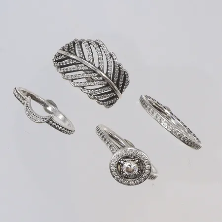 Fyra Ringar med stenar, stl 16½-17¼, ojämna skenor, stenar saknar, Silver 925/1000 Vikt: 9,9 g