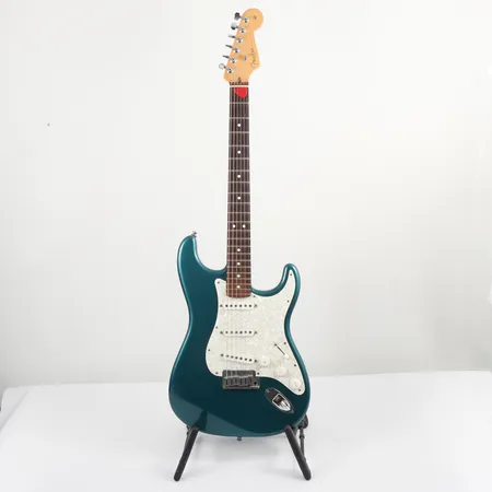 Elgitarr Fender Stratocaster Usa ZO041120 med hårt fodral. Vikt: 0 g Skickas med Bussgods eller PostNord