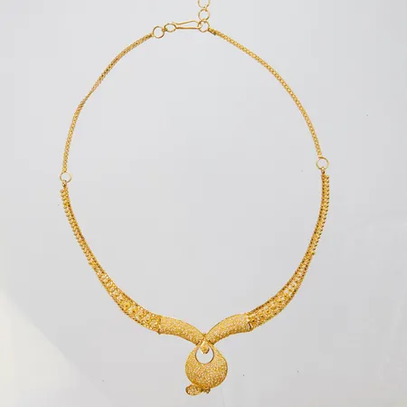 Collier, filigranarbete, längd ca 39-41cm, bredd 2-38mm, ojämnheter, 21K Vikt: 15,5 g