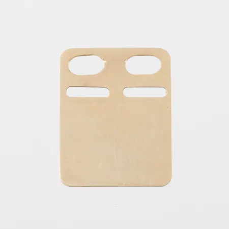 ID bricka, ej gravyr, ca 24x18 mm, 14k. Vikt: 1,3 g