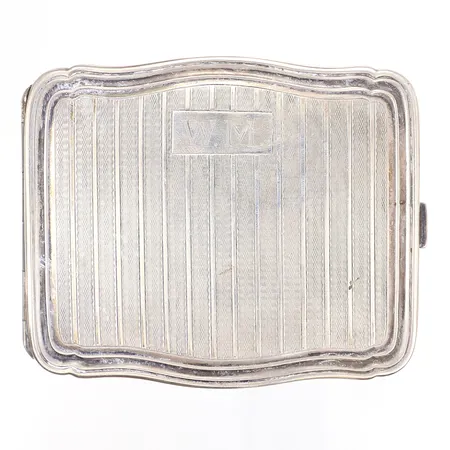 Cigarettetui, 10x8cm, monogramgravyr "WM", förgylld internt, något trög låsmekanism, bruksslitage, silver 800/1000 Vikt: 119,2 g