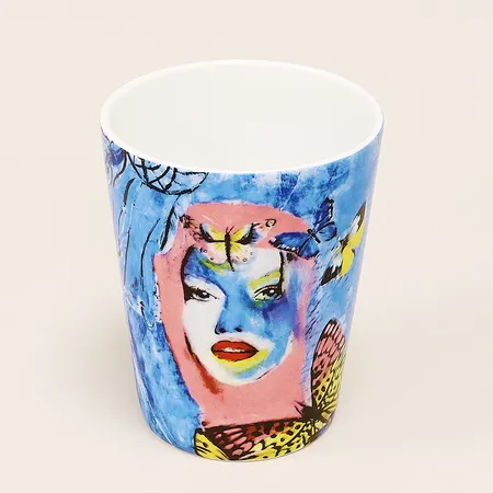 Mugg Carolina Gynning, Into the Future,  höjd 11cm, Ø8,5cm, Rask & Co AB. Vikt: 0 g Skickas med paket.