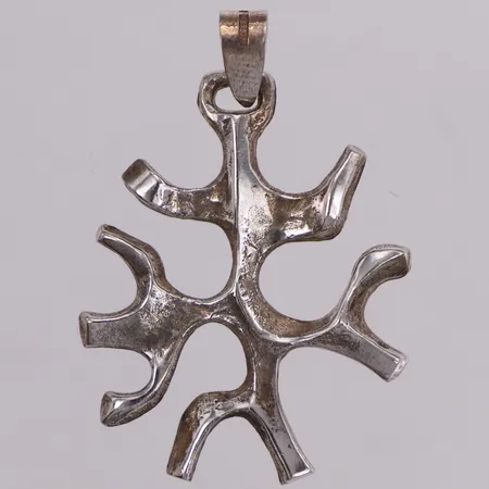 Hänge, längd 57mm, bredd 38,8mm, Guldvaruaktiebolaget G. Dahlgren & Co Ab, silver 830/1000 Vikt: 15,8 g