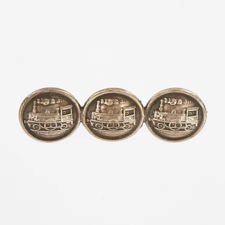 Brosch, tågmotiv, ca 48mm, Sporrong, metall Vikt: 8,5 g