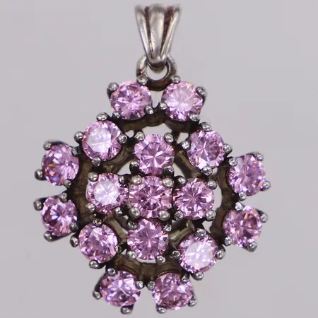 Hänge med rosa stenar, längd 34,5mm, bredd 25,8mm, silver 925/1000 Vikt: 12,4 g