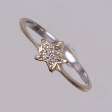 Ring, stjärna med diamanter 1 x ca. 0,01 + 5 x ca. 0,005ct, stl 14¾, bredd: 1,4-5,3mm, vitguld, rodieringsbehov, 18K Vikt: 0,9 g