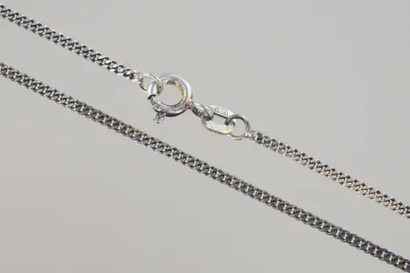 Halskedja pansar , längd 36 cm, bredd 1,5 mm, silver 925/1000 Vikt: 2,5 g