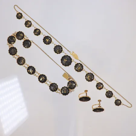 Smyckesset i gulmetall, Armband, Collier samt ett par Örhängen troligen Japan 1900-talets mitt 
