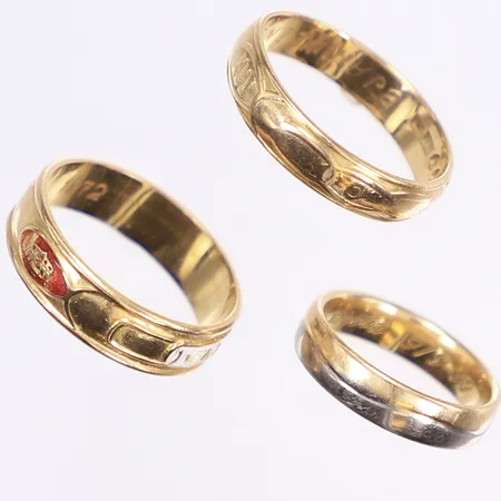 Tre ringar, graverade, 18K Vikt: 19,7 g