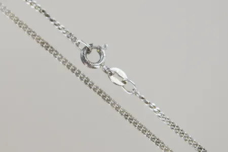 Halskedja pansar , längd 36 cm, bredd 1,7 mm, silver 925/1000 Vikt: 3 g