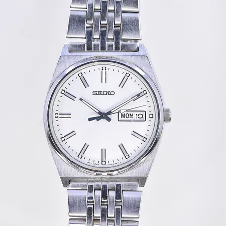 Herrur Seiko, quartz, Ø35 mm, datum, fungerar vid testtillfället, stål. Vikt: 0 g