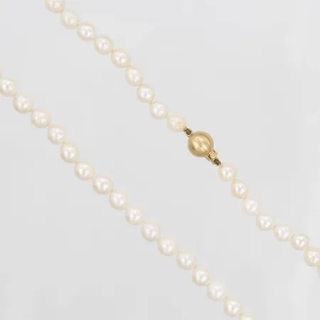 Pärlcollier med odlade pärlor Ø6mm, längd: 42cm, kullås i 18K guld, bruttovikt: 22,0g. 
