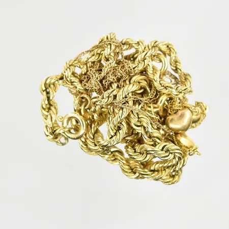 Diverse defekt guld, 9K. Vikt: 5,2 g