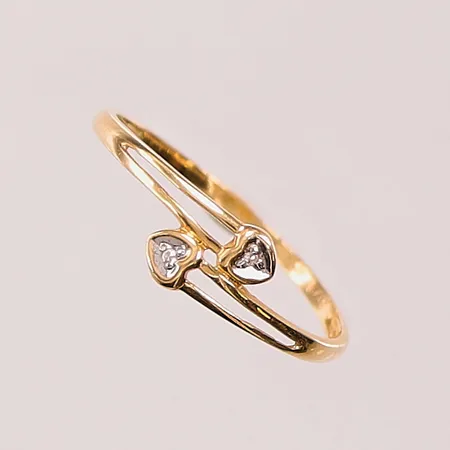 Ring, diamanter 2x ca 0,0025ct, Ø19, bredd:7mm, 18K 1g.