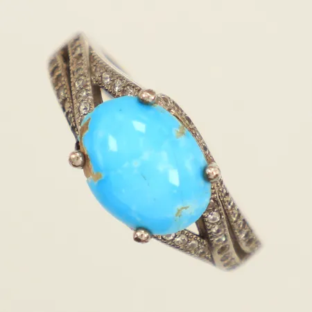 Ring med stenar, stl 16½, bredd 2-8mm, skadad blå sten, 925/1000 silver  Vikt: 3,5 g
