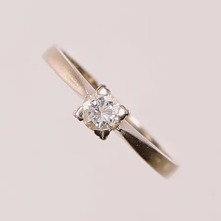 Ring, diamant 0,37ct enligt gravyr, Ø19, bredd:5mm, vitguld 18K 3,6g.