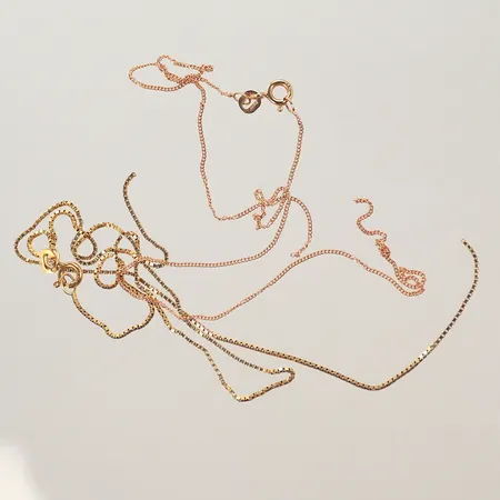 Kedjor, defekta, 18K Vikt: 3,6 g