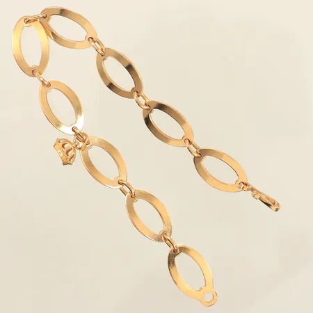 Armband, längd 19,5cm, bredd 11,2mm, Borgila, integrerad berlock, gravyr, 18K  Vikt: 15,7 g