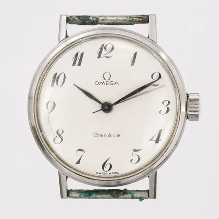 Herrur Omega Genève, manuell, stål, ca Ø33mm, slitage, repor, inga tillbehör.