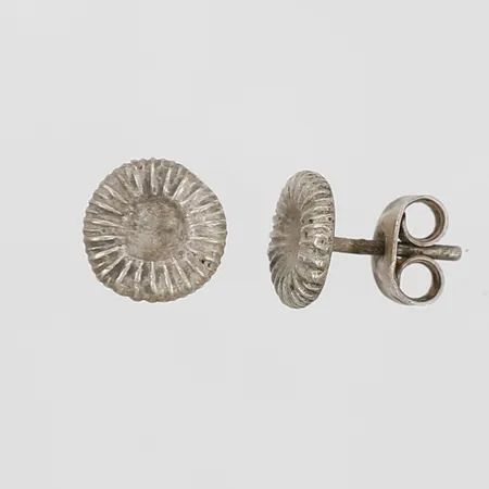Ett par örhängen, Ø 8mm, 925/1000 silver.  Vikt: 1,8 g