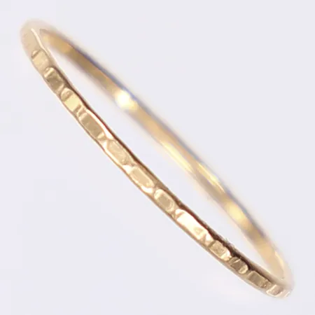 Ring stl 16½, bredd 1mm, 18K Vikt: 0,5 g