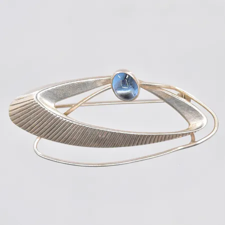 Brosch med ljusblå sten, 25x51mm, silver Vikt: 5,5 g