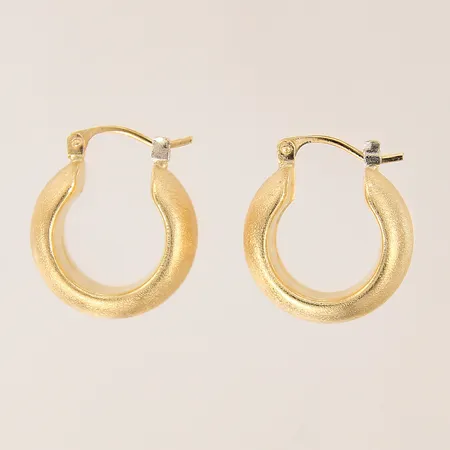 Ett par örhängen, Ø17mm, 18K  Vikt: 3,7 g