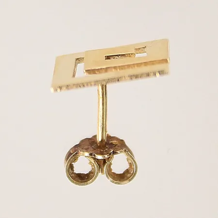 Ett udda örhänge, Ø10mm, något skevt stift, 14K  Vikt: 0,7 g