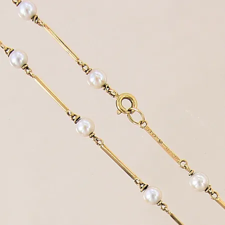 Collier med odlade pärlor, längd 41,5cm, bredd 1,5mm, 18K  Vikt: 7,4 g
