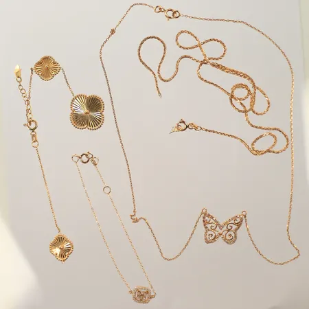 Kedja (skev/trassel), delar av kedja och armband, defekt, 18K Vikt: 10,1 g