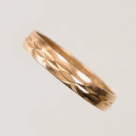 Ring, Ø18¼, gravyr, 9K 1,4g.