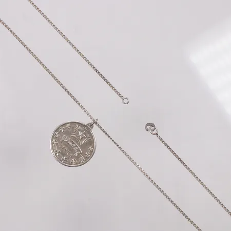 Collier, hänge lycka, ca 37cm, gravyr, defekt saknar lås, 835/1000 silver Vikt: 7,4 g