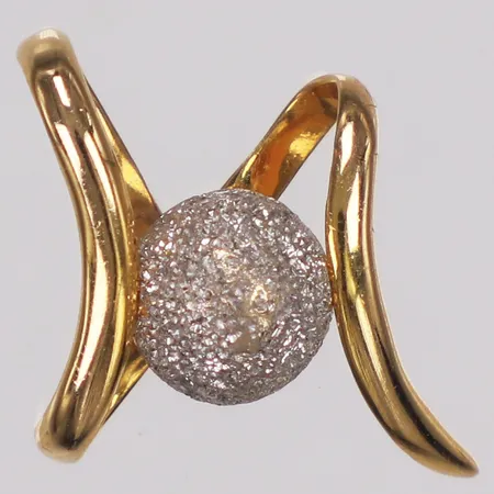 Hänge, 18mm, tvåfärgat, kedja träs igenom, 18K  Vikt: 1,8 g