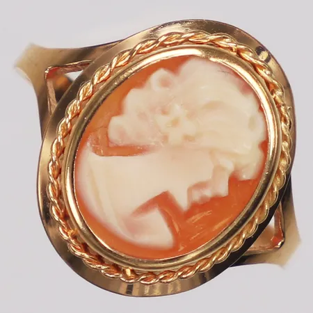 Ring, camé, stl 16½, bredd 1,6-15,4mm, 18K  Vikt: 1,9 g