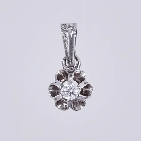 Hänge med diamant ca 1x0,07ct, längd: ca 1,3cm, bredd: ca 7mm, vitguld, 18K  Vikt: 0,6 g