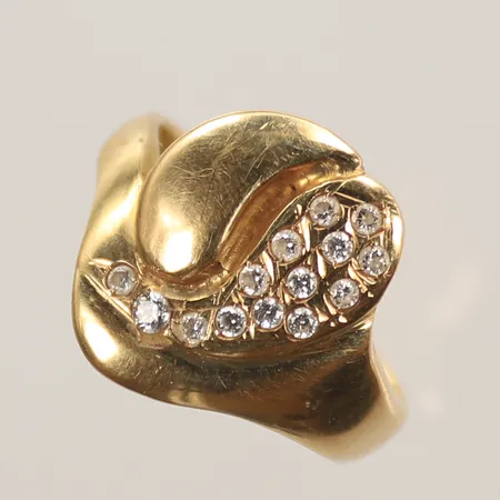 Ring med vita stenar, stl 18½, 14K Vikt: 5,8 g