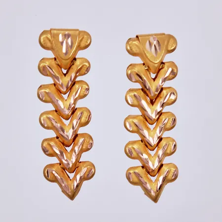 Ett par örhängen, längd: ca 3,5cm, bredd: ca 10mm, 18K Vikt: 4,5 g