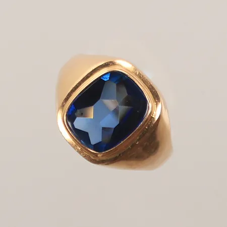 Klackring med blå sten, stl 19¼, bredd 3-15mm, ojämn skena, 18K 4,9g totalt 