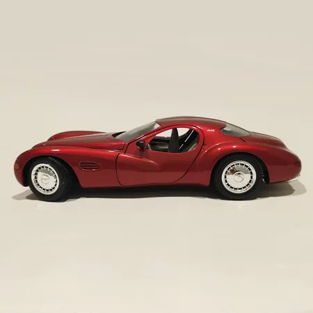 Modellbil Chrysler Atlantic skala 1:18 made in Spain, längd ca 26cm, Guiloy, nyckel till originalkartong.  Skickas med postpaket.