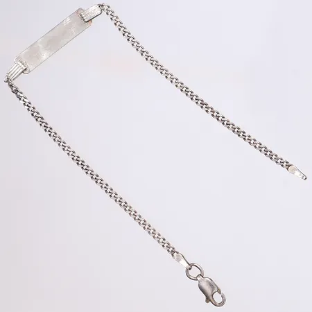 Armband, pansarlänk med bricka längd 19cm, bredd 2mm, defekt, bricka något bucklig, silver 925/1000 Vikt: 2,9 g