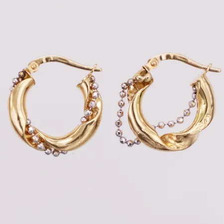 Ett par örhängen, vitguldsdetalj, 20mm, ena defekt, 18K  Vikt: 2,6 g