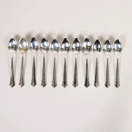 Elva kaffeskedar, modell "Chippendale", olika tillverkare,längd 11,5cm, smärre slitage, silver. Vikt: 167,6 g