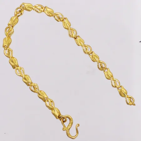 Armband, 15,5cm, bredd 4,6mm, s-lås, 23K   Vikt: 9,5 g